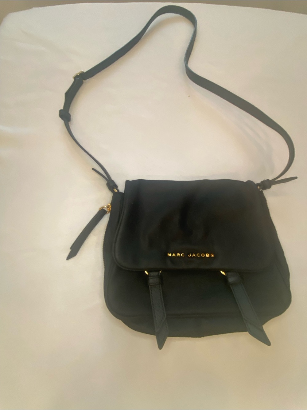 Marc Jacobs Black Crossbody with Gold Logo Accent - Picture 1 of 11